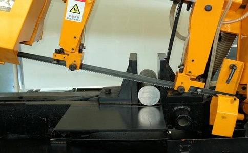 道县数控带锯床自动送料精度会出现偏差吗？